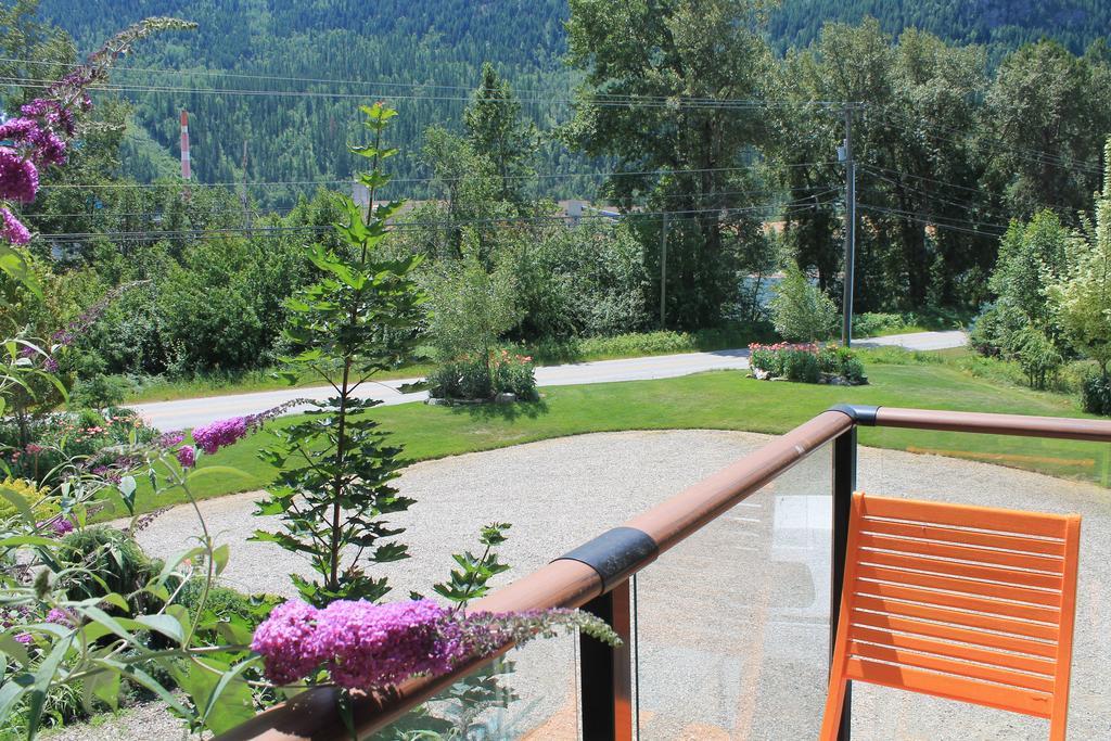 Windborne Bed & Breakfast Castlegar Habitación foto